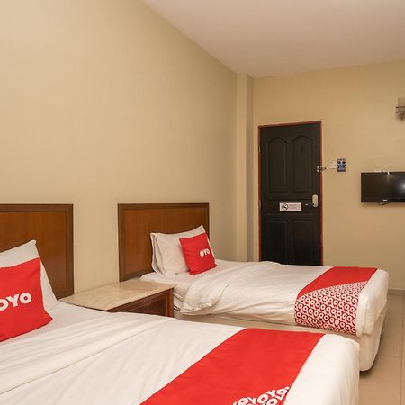 De Clinique Hotel Kampong Pasir Bogak Eksteriør billede