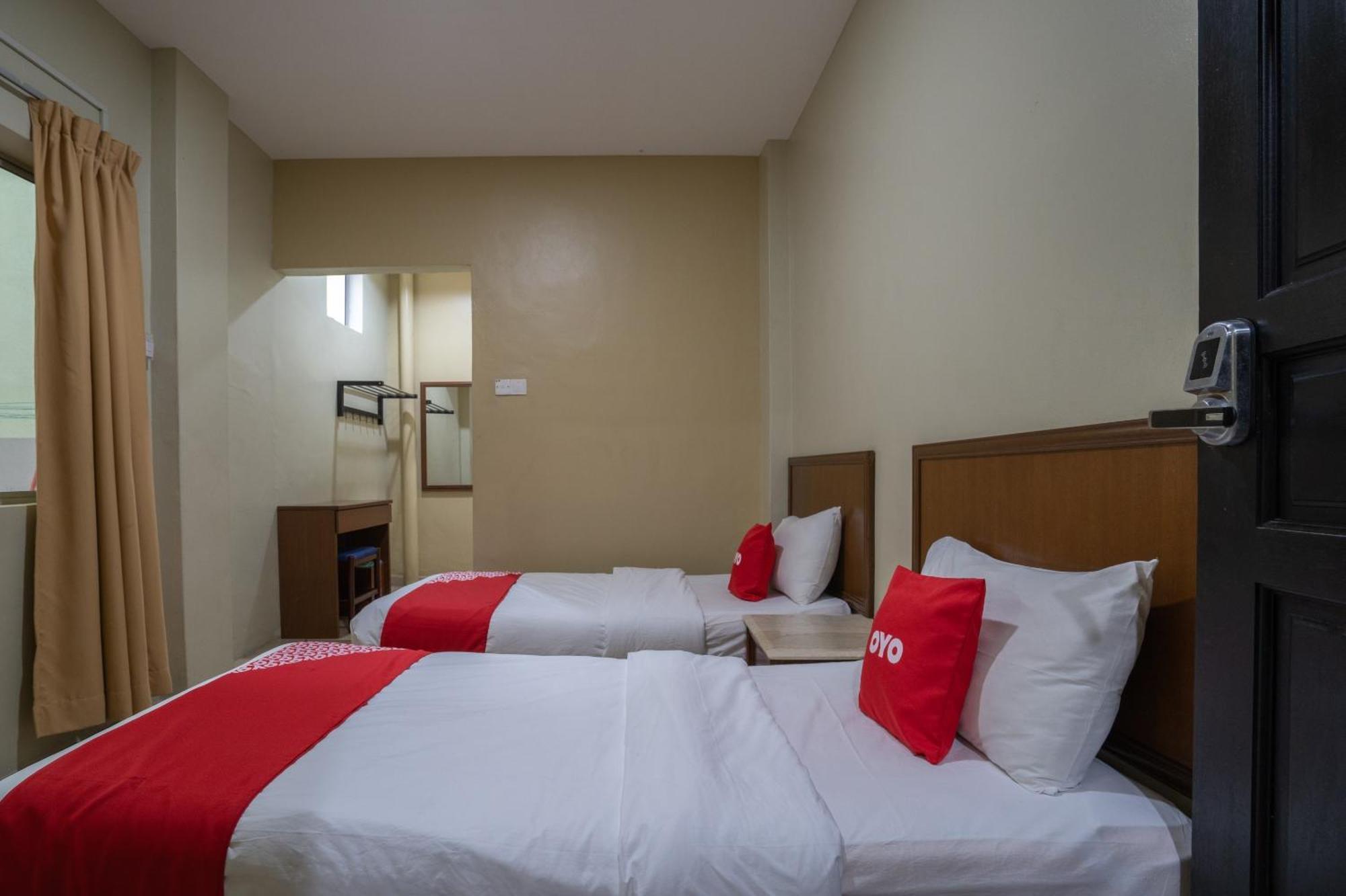 De Clinique Hotel Kampong Pasir Bogak Eksteriør billede