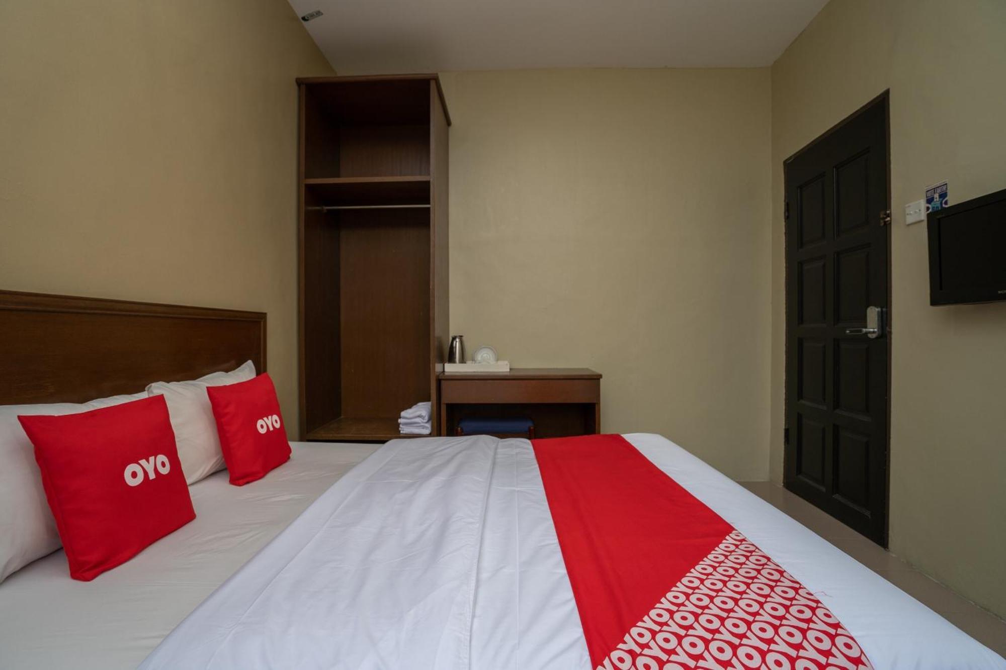 De Clinique Hotel Kampong Pasir Bogak Eksteriør billede