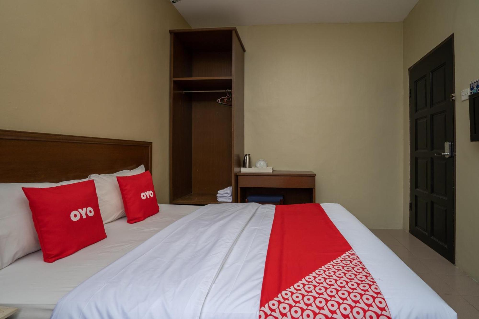 De Clinique Hotel Kampong Pasir Bogak Eksteriør billede