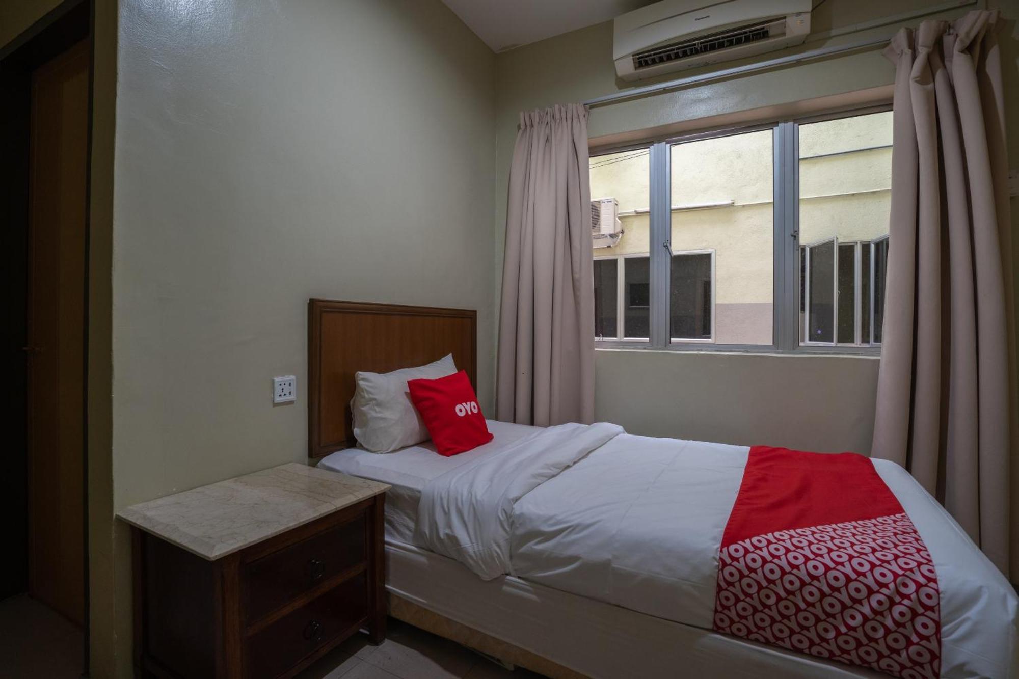 De Clinique Hotel Kampong Pasir Bogak Eksteriør billede