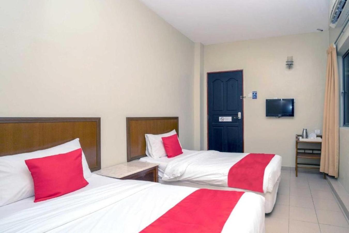 De Clinique Hotel Kampong Pasir Bogak Eksteriør billede