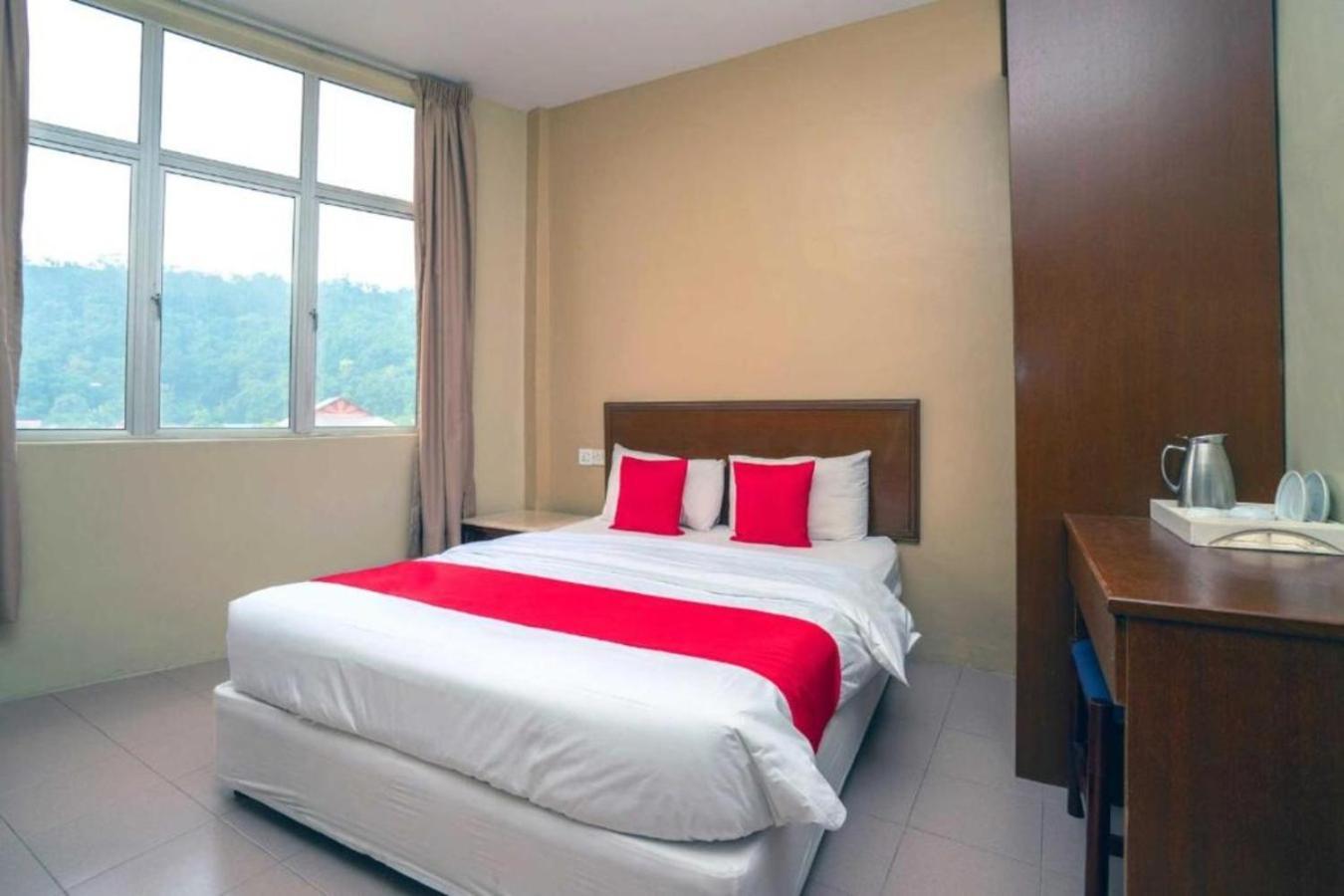 De Clinique Hotel Kampong Pasir Bogak Eksteriør billede